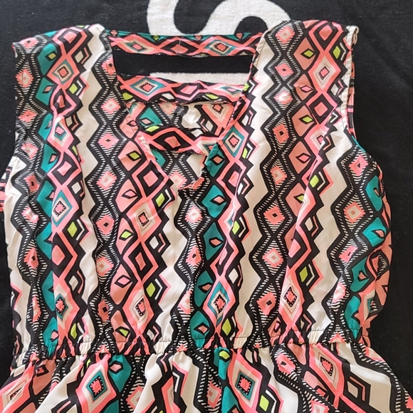 Jumpsuit - Picture 3 of 4